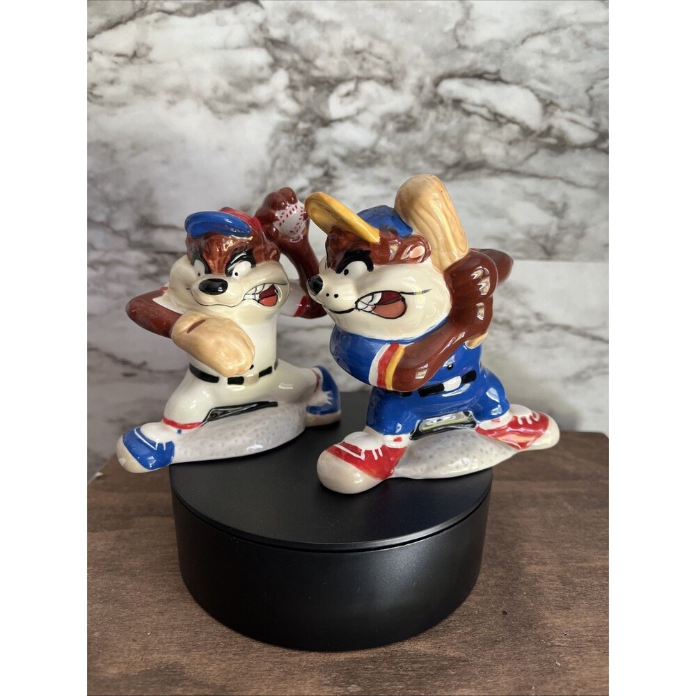 Gibson Looney Tunes Taz "Batter Up" Hand Painted Ceramic S&P Shakers